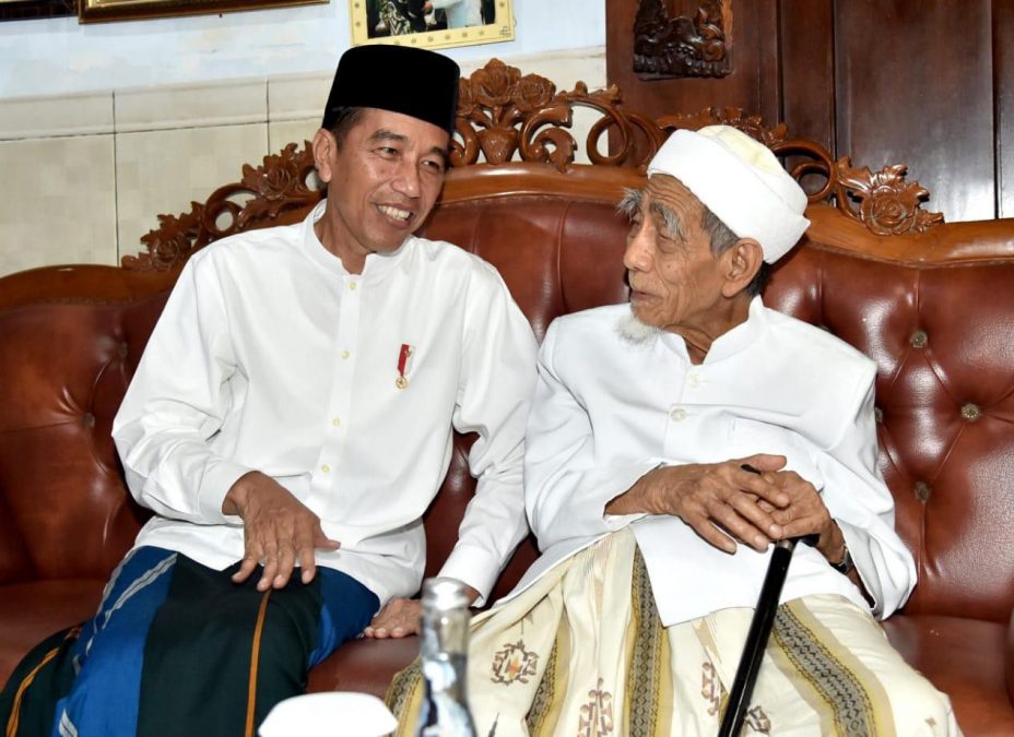 Presiden Joko Widodo (Jokowi) menyampaikan belasungkawa atas berpulangnya K.H. Maemun Zubaer.