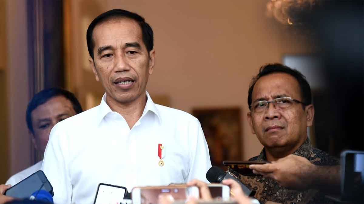 Jokowi Tunjuk Darmin Nasution Sebagai Plt Menko PMK