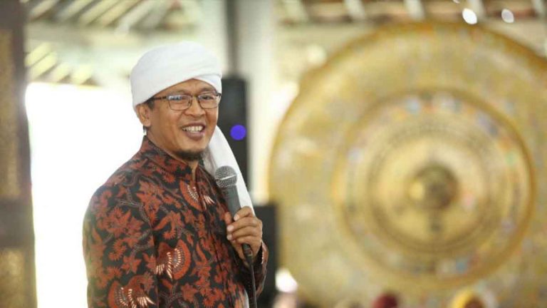 Kajian Muslimah; Aa Gym, Pendidikan Terbaik Itu di Keluarga