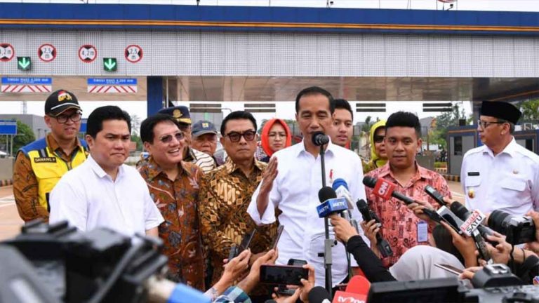 Mudahkan Mobilitas, Jokowi Resmikan Jalan Tol Kunciran-Serpong