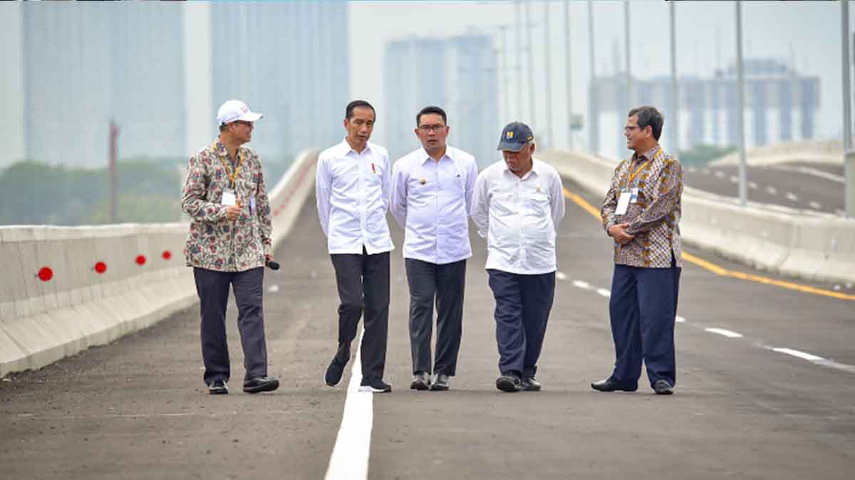 Ridwan Kamil Dampingi Presiden Jokowi dalam Peresmian Tol Japek II