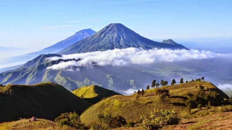 Jalur Pendakian Gunung Prau Akan Ditutup Sampai April 2020