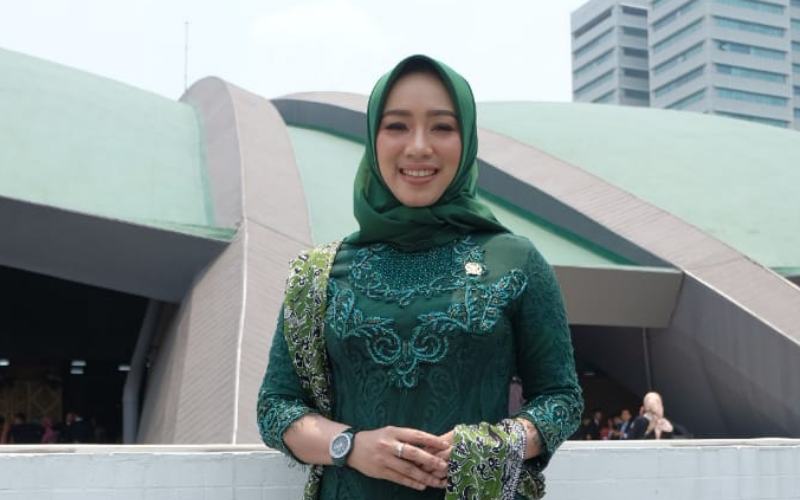 Ratna Juwita Sari