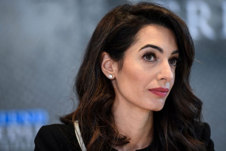 Amal Clooney Akan Kawal Kasus Rohingya di Den Haag