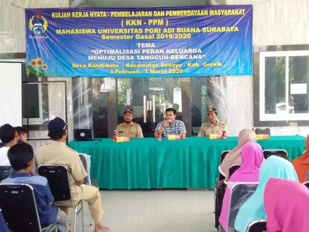 Karang Taruna Desa Randuboto Sidayu Sosialisasikan UMKM Berbasis Digital Marketing