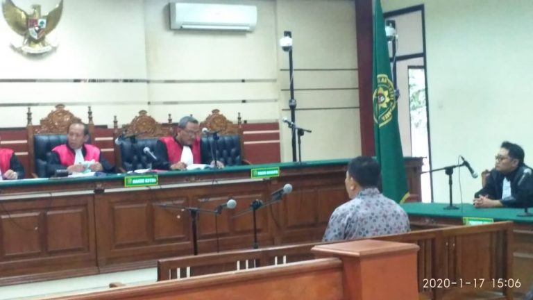 Sidang Kasus Korupsi BPPKAD, JPU Tuntut Terdakwa Sekda Gresik 7 Tahun Penjara dan Denda 1 Milyar