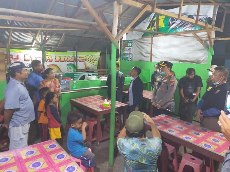 Walikota Palangkaraya Lakukan Patroli di Warung Makan dan Toko