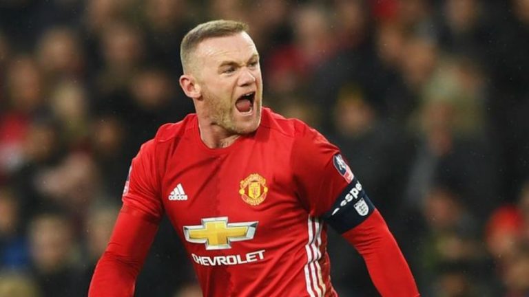 Phil Jones: Rooney Pemain Terbaik MU yang Kerap Dipandang Sebelah Mata