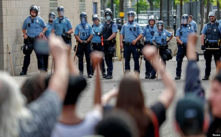 Trump Ancam Libatkan Militer untuk Menembak Demonstran di Minneapolis