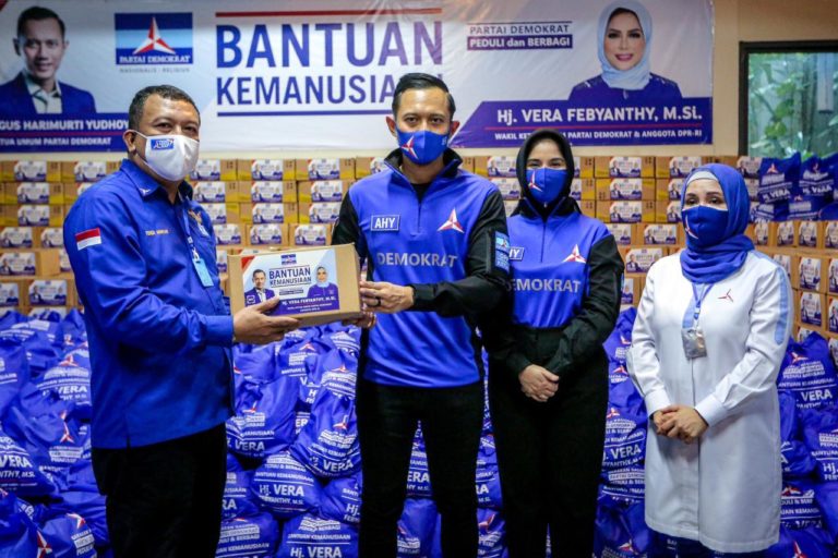 Bantu Masyarakat, AHY Kembali Membagikan 18 Ribu Paket Sembako