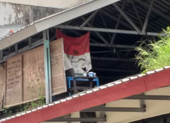 11 Saksi Diperiksa Terkait Bendera Merah Putih Berlogo Palu Arit di Unhas