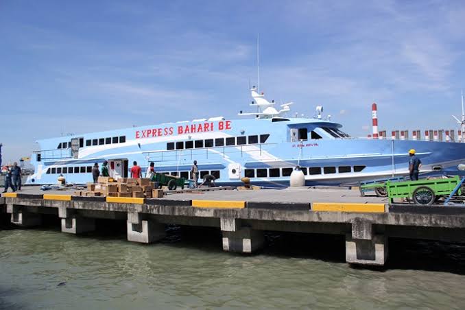 Tarif Tiket Kapal Pelayaran ke Pulau Bawean Naik