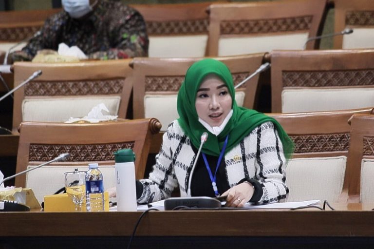 Kerugian Pertamina Capai Rp11 Triliun, Ratna Juwita Sentil Menteri ESDM