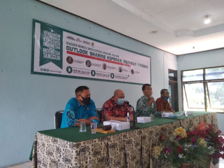 Bangun Koperasi Tangguh, LAPENKOPWIL Jawa Timur Gelar Road Show Outlook Sharing di Gresik