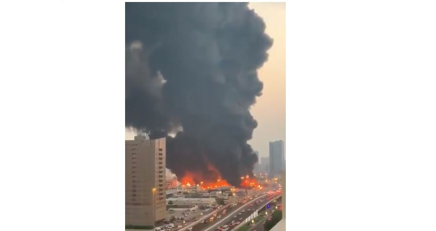 Sehari Pasca Ledakan Beirut, Kebakaran Terjadi di Pasar Ajman UEA