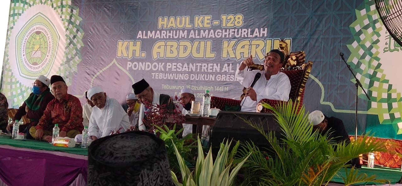 Undang Habib Umar Al Muthohar Sebagai Penceramah, Haul KH Abdul Karim ke-128 Ponpes Alkarimi Dibanjiri Ribuan Jama'ah