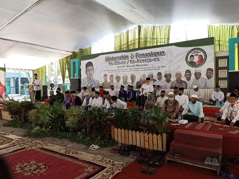 Kiai Santri dan Alumni Pesantren Se-Kabupaten Gresik Deklarasi Dukung Gus Yani-Ning Min