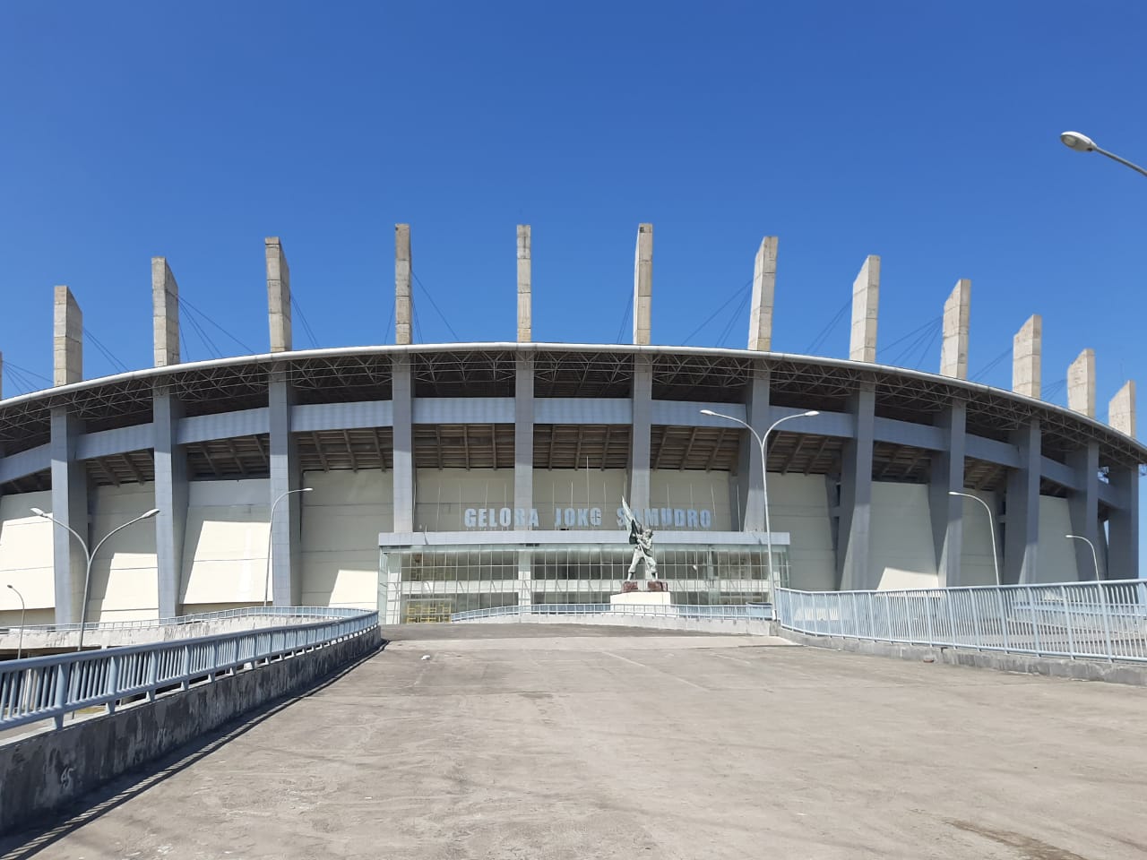 Wabup Gresik Sebut, Gelora Joko Samudro Stadion Terbaik Kedua di Dunia Setelah Stadion Frankfurt Jerman