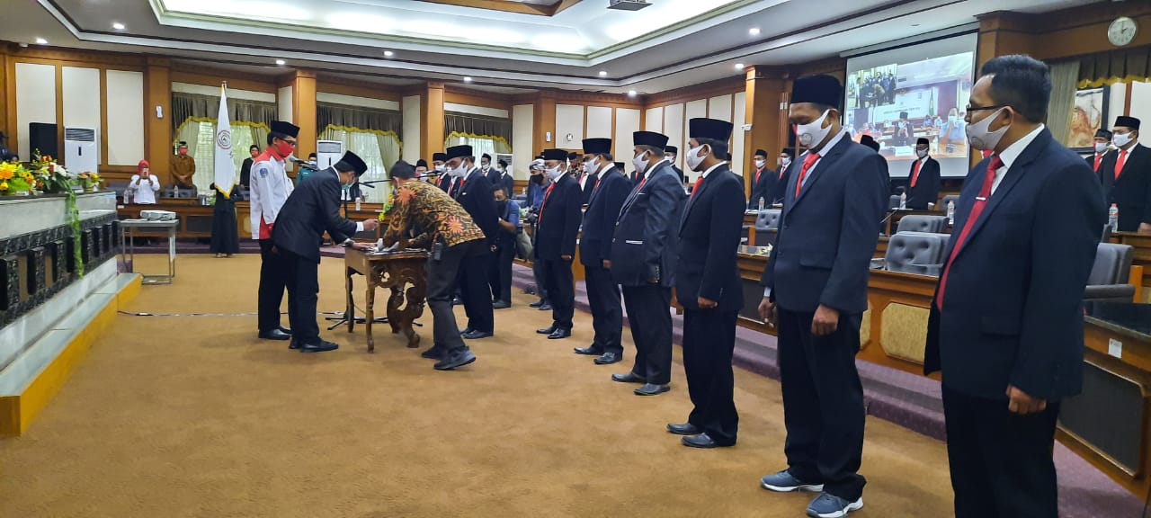 Resmi Dilantik, ABPEDNAS Gresik Periode 2020-2025 Siap Bersinergi Membangun Desa