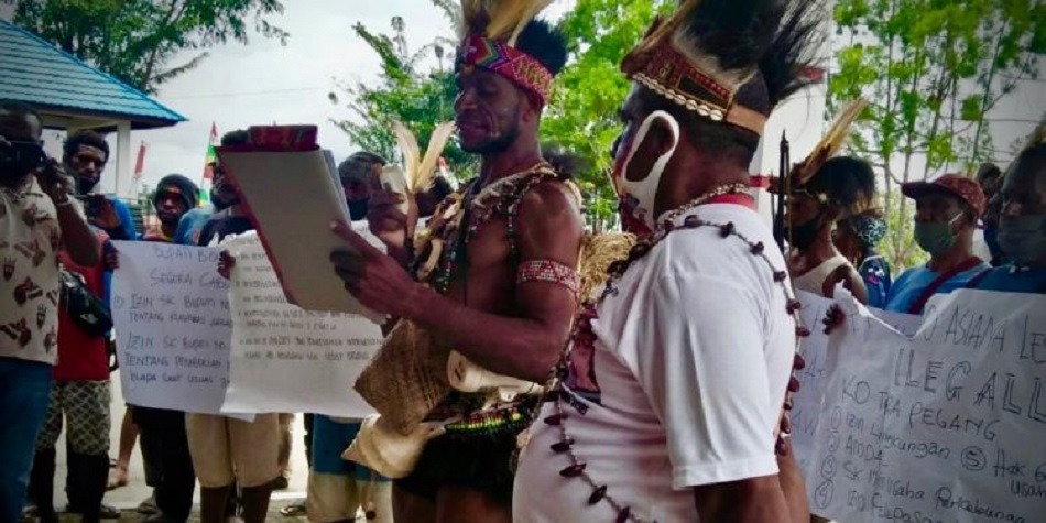 Suku Awuyu Tuntut Pemda Mencabut Izin Empat Perusahaan Perkebunan Kelapa Sawit
