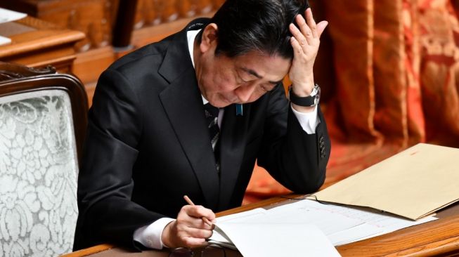 Sakit Radang Usus, Perdana Menteri Jepang Mengundurkan Diri