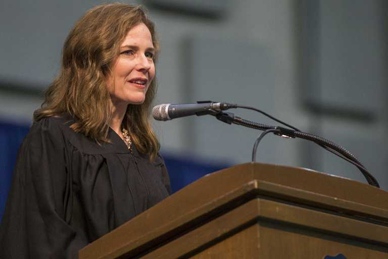 Trump Bakal Tunjuk Amy Coney Berret Sebagai Hakim Agung Gantikan Mendiang Ruth Ginsburg