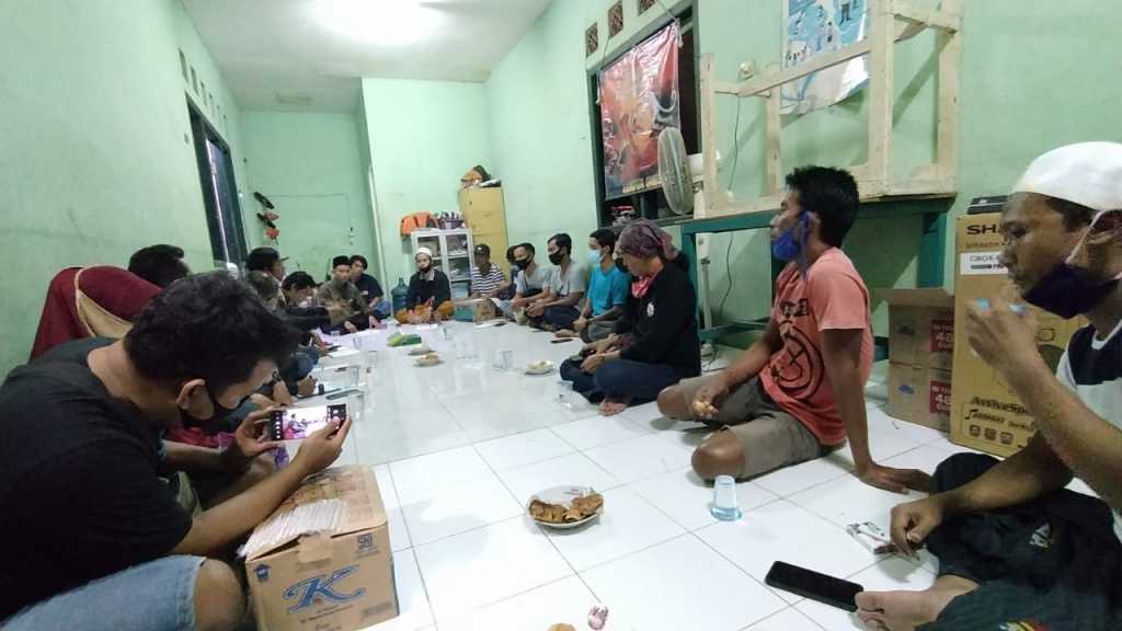 Atasi Permasalahan Sampah, Warga Lumpur Gresik Ajak Sejumlah Dinas Bangun Secren Penahan