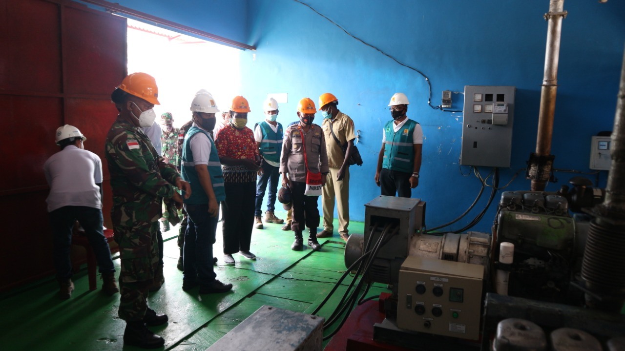 Kampung Yanggadur di Merauke Kini Diterangi Listrik 12 Jam