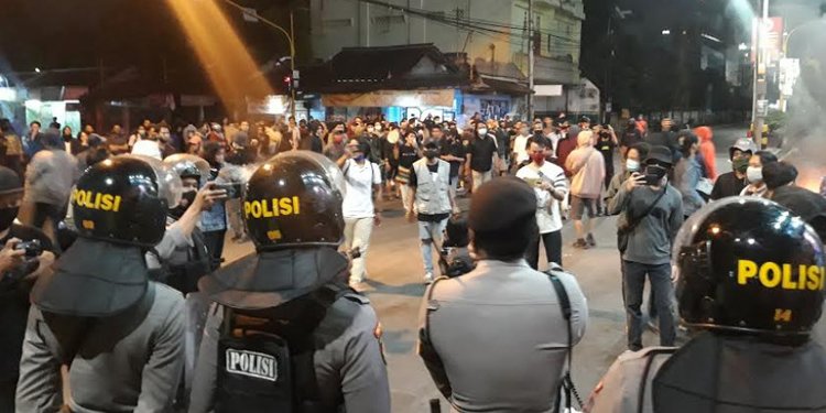 400 Orang Ditangkap di Jakarta Akibat Demo Tolak Omnibus Law