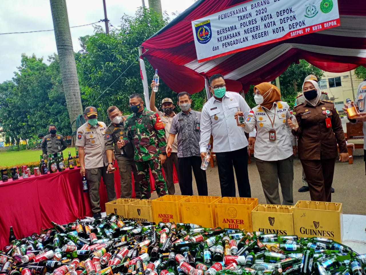 3.155 Botol Miras dimusnahkan Pemkot Depok