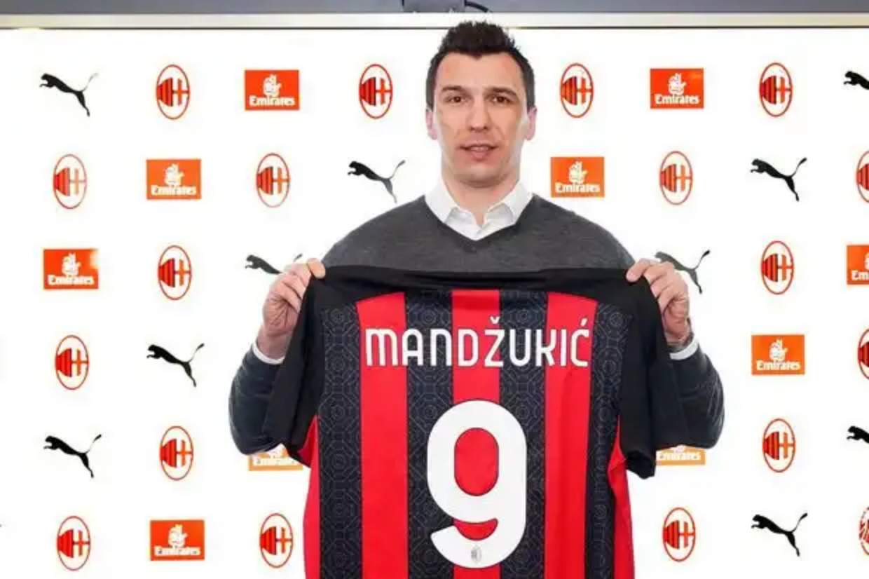 Mario Mandzukic Resmi Berlabuh ke AC Milan
