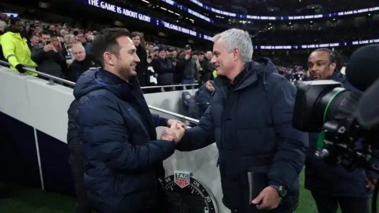 Mourinho Sesalkan Keputusan Chelsea Memecat Lampard