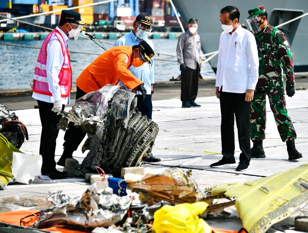Presiden Apresiasi Kinerja Tim SAR Gabungan Evakuasi Pesawat Sriwijaya Air