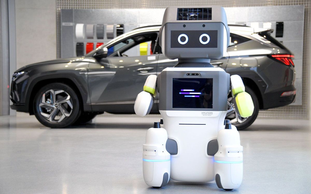 Robot DAL-e Hyundai Bantu Batasi Interaksi Manusia