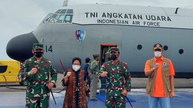 Bersama Doni Monardo, Risma Tinjau Langsung Korban Gempa di Sulbar