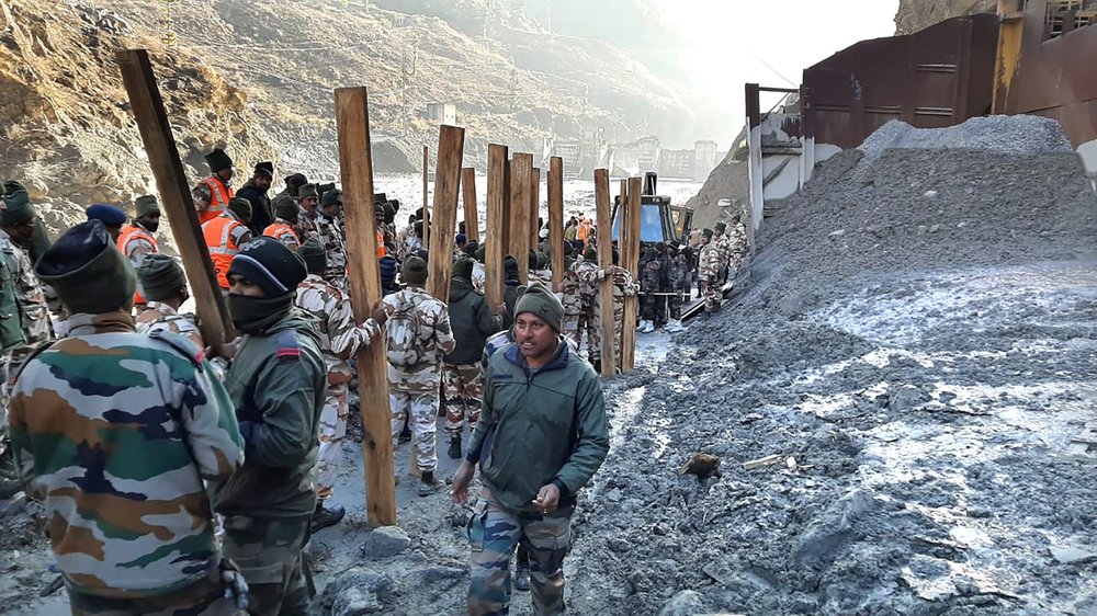 Longsor Himalaya: Ratusan personel Militer Dikerahkan untuk Mencari Korban