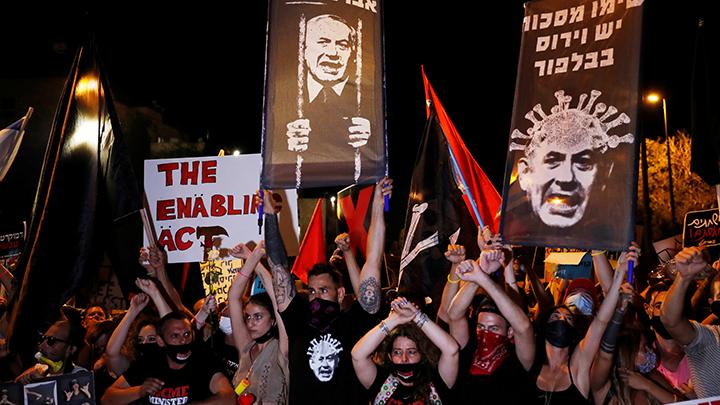 Ribuan Warga Israel Geruduk Kediaman Netanyahu, Memintanya Mundur