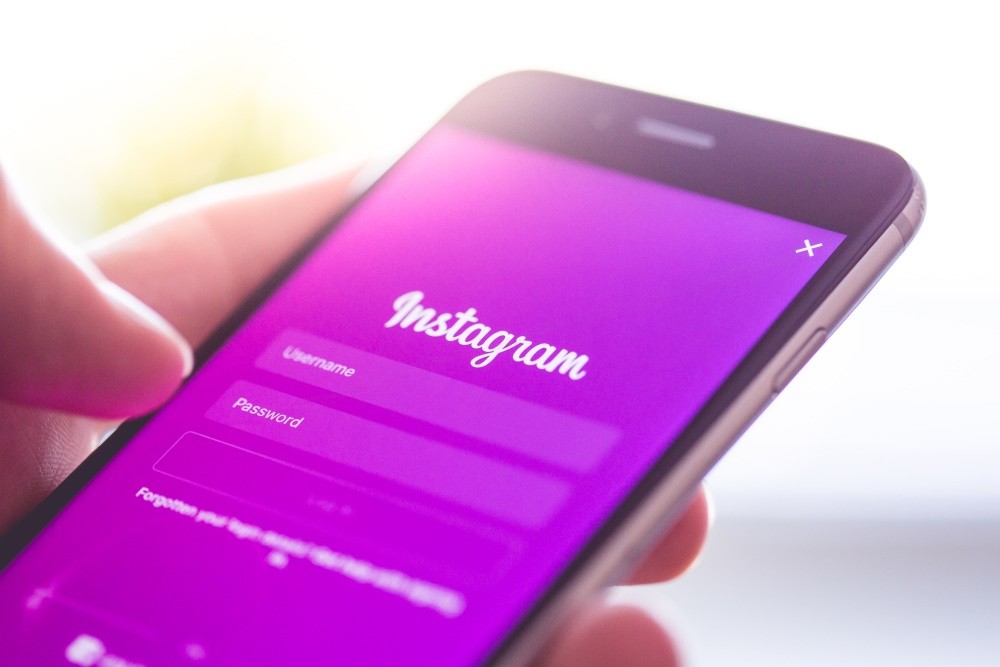 Instagram Hapus Ratusan Akun Terkait Peretasan