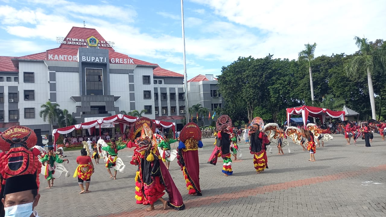 Seni Jaranan dan Macanan Ditampilkan Dalam Peringatan HUT Gresik ke-74 dan Hari Jadi Kota Gresik ke-534