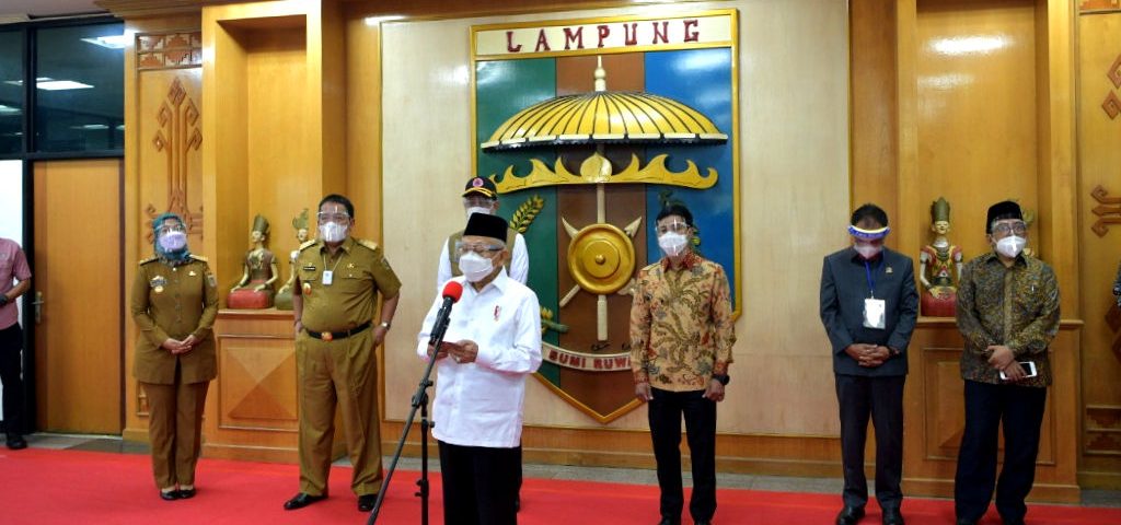 Tinjau Vaksinasi di Lampung, Wapres: Kita Harap Herd Immunity Tercapai dalam 1 Tahun