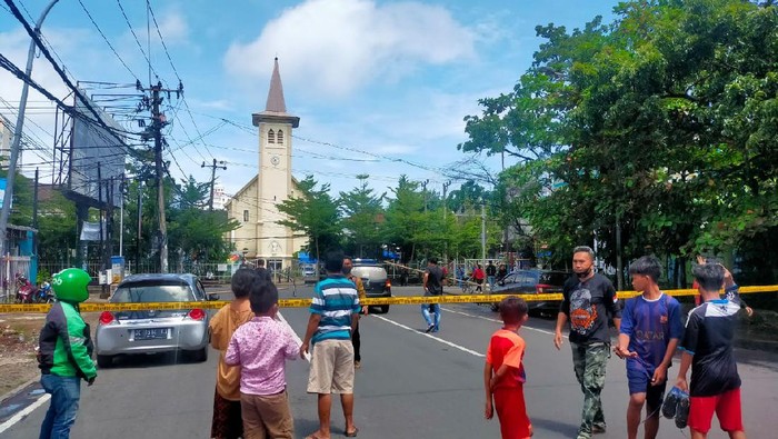 Bom Bunuh Diri Meledak di Katedral Makassar, Tidak Ada Korban Jiwa