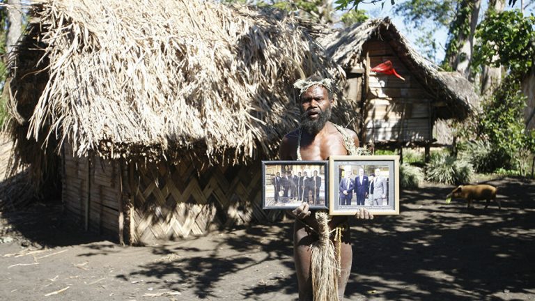 Kelompok Suku di Vanuatu Meyakini Philip Sebagai Perwujudan Mesias