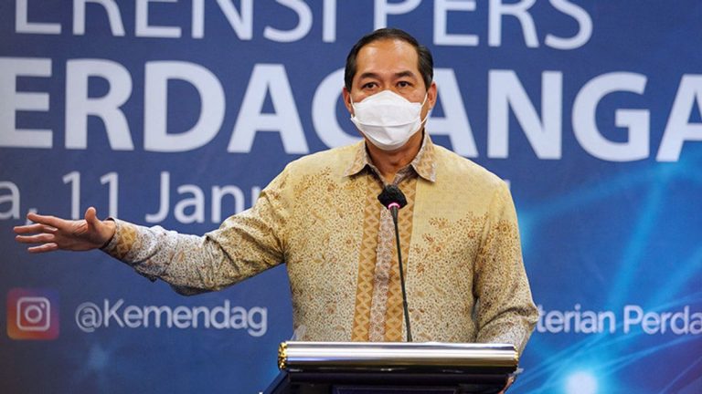 Terdakwa Pemalsu Tandatangan Menteri Lutfi Dituntut Penjara