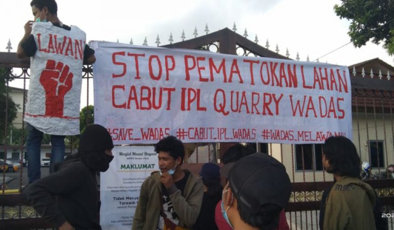 Solidaritas Peduli Wadas Gelar Aksi Damai di Balai Besar Wilayang Sungai Serayu Opak (BBWS SO)