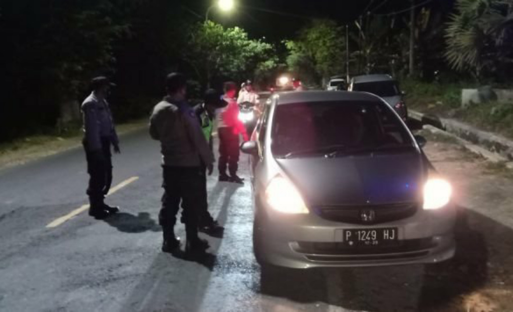 Perketat Mudik Lebaran 2021, Polres Sumenep Hentikan Kendaraan dari Luar Kota