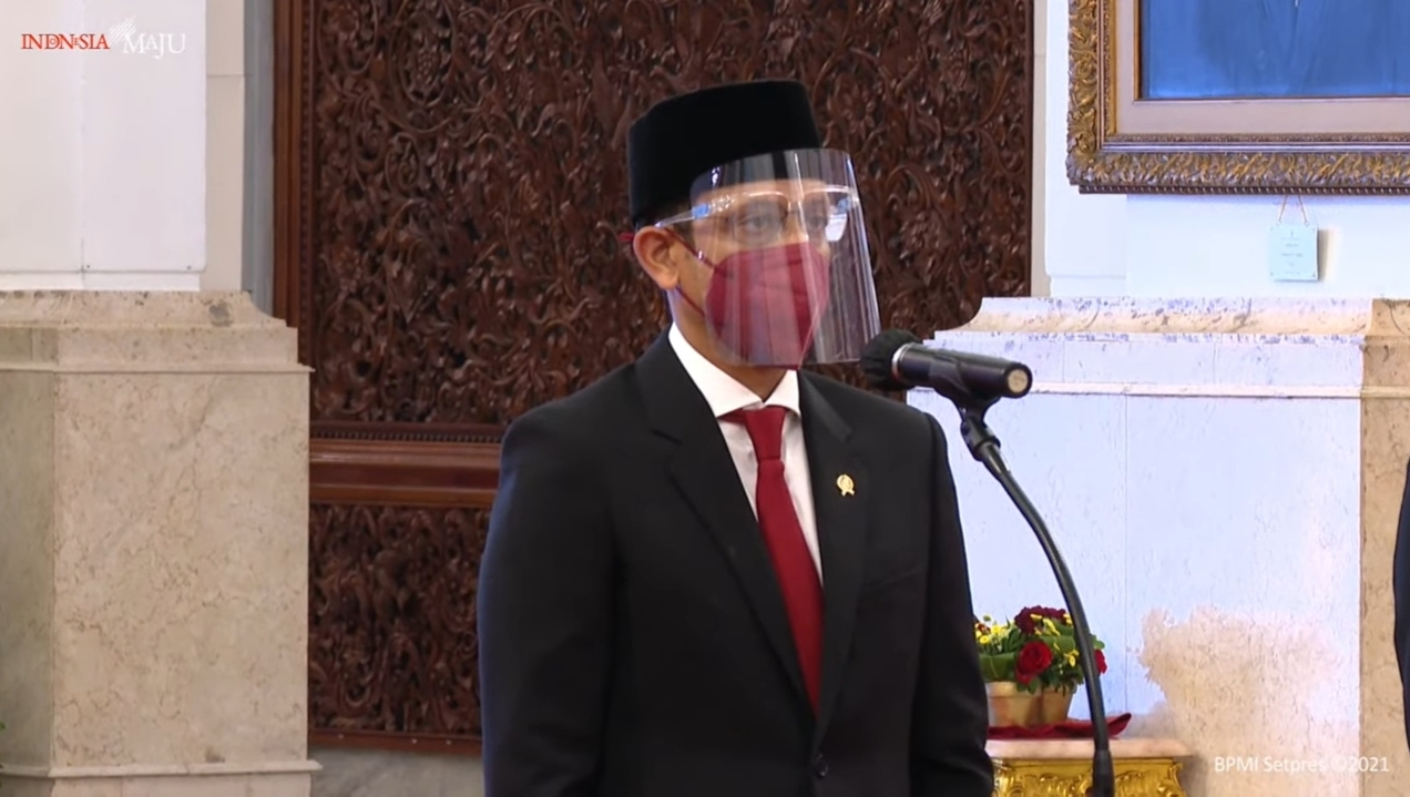 Jokowi Lantik Nadiem Makarim Jadi Mendikbud-Ristek