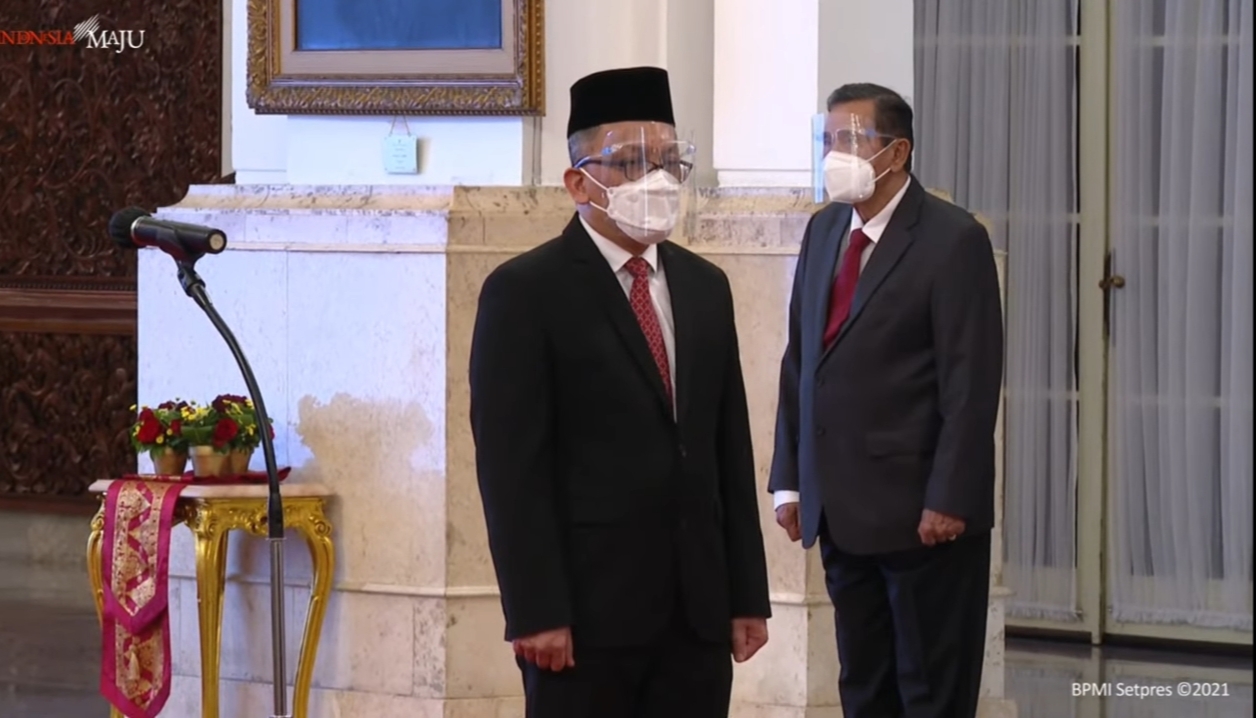 Jokowi Lantik Bahlil Lahadalia Jadi Menteri Investasi