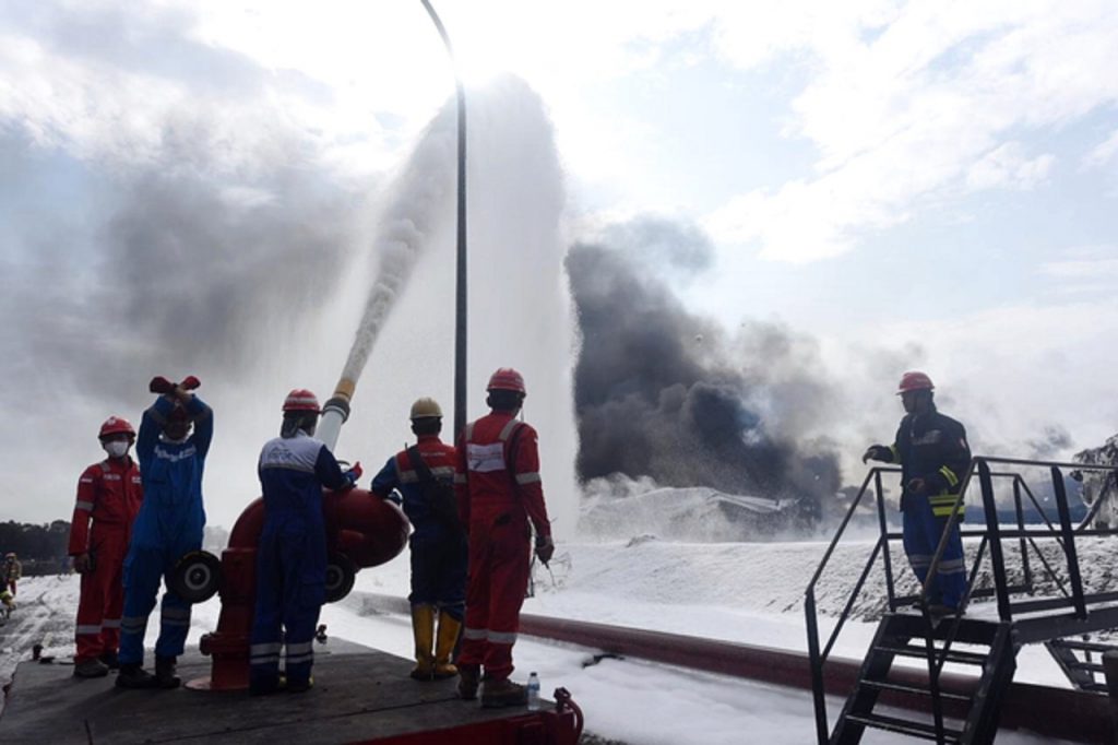 Kang Emil Minta Pertamina Transparan Terkait Kebakaran Kilang Minyak Balongan