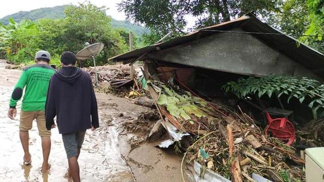 Banjir dan Longsor di NTT: 124 Meninggal, 74 Orang Hilang