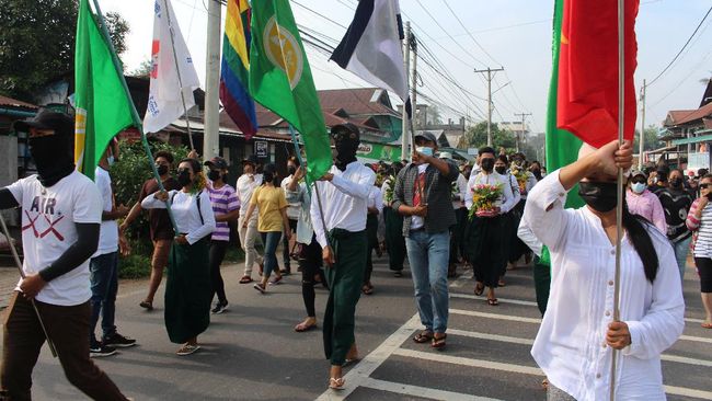 Protes Berdarah, Jalanan Myanmar Bersimbah Cat Merah